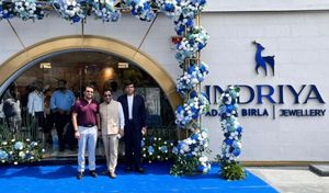 Grandthum’s First Retail Store Opens: Indriya by Aditya Birla Jewellery Marks a New Chapter for Greater Noida West